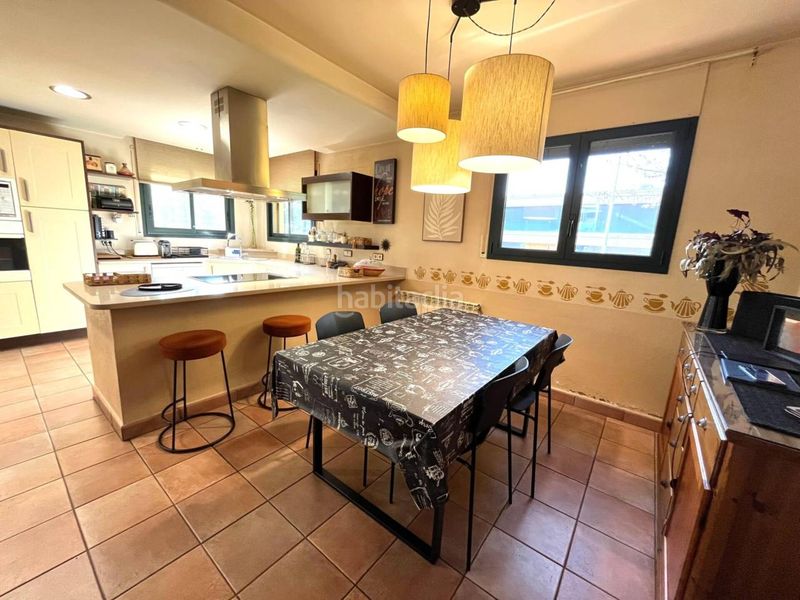 Foto 6c66cf2f-72a2-49de-a83a-38b5b804b916. Casa amb calefacció aparcament a Montilivi Girona
