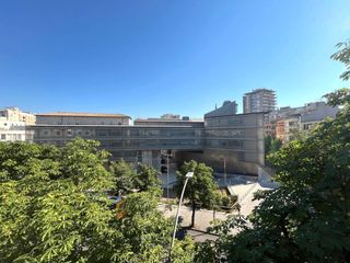 Location Bureau  Calle gran via jaume i. Oficina en alquiler en barri vell17001