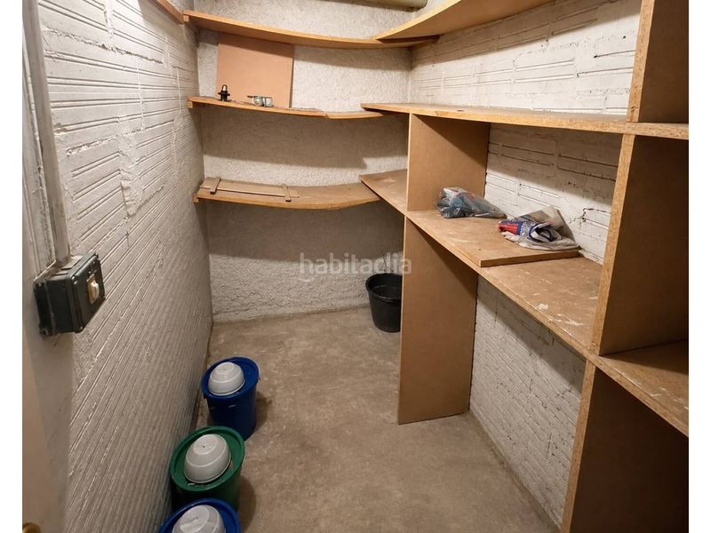 Foto 49ad9b4e-e4c0-450d-8d83-cd0804878969. Àtic amb calefacció a Eixample Nord Girona
