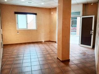 Location Local commercial  Carrer barcelona 52b