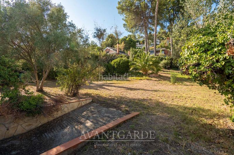 Foto 68045126-9f84-4060-8283-adde2af72d42. Terrain résidentiel dans gran via de fontpineda 16 dans Pallejà