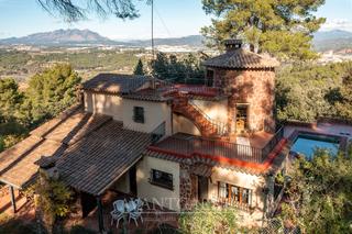 Chalet en Avinguda del Taió 133