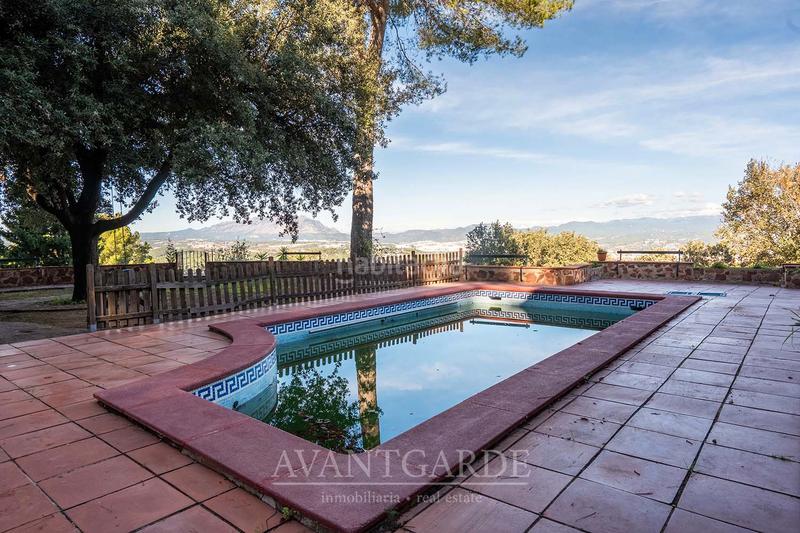 Foto 41e54fc6-8d00-4aed-b7fd-0fd9fee97ce1. Xalet a avinguda del taió 133 a Castellví de Rosanes