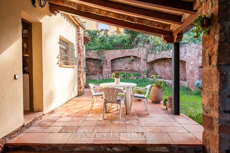 Foto 4deac8d2-a726-4670-b94e-13fa8fe263c5. Xalet a avinguda del taió 133 a Castellví de Rosanes