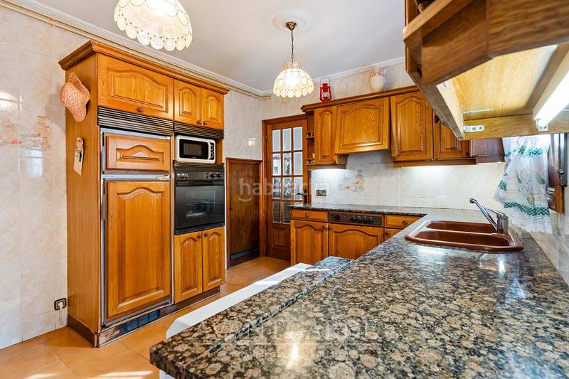 Foto d83b3e52-1cee-4efd-810e-daef5a243339. Xalet a avinguda del taió 133 a Castellví de Rosanes