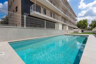 Location Attique à Avinguda de l'onze de setembre 2. Piso semi-nuevo en pallejà