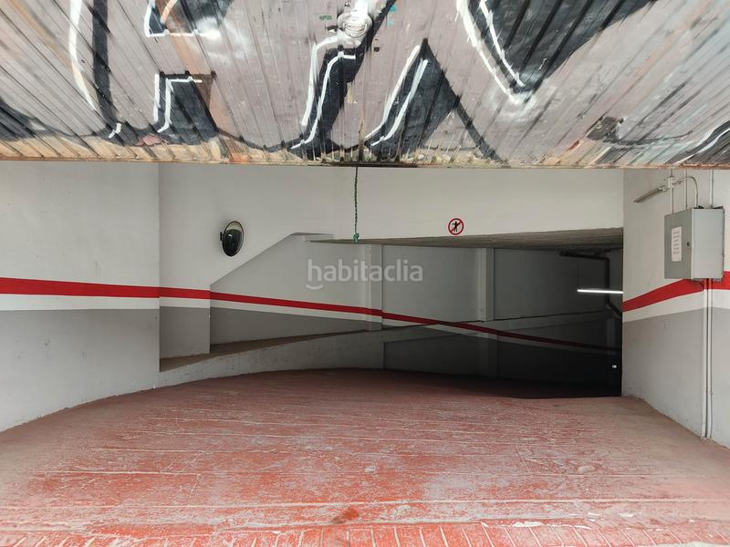 Foto a0c0750c-5511-43a3-bd9e-f0e4999c778b. Lloguer aparcament cotxe a avinguda de vilanova 144 a Hospitalet de Llobregat (L´)