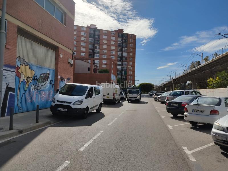 Foto c5d5b857-16e7-4e78-bd94-f3bb3ee45fbf. Lloguer aparcament cotxe a avinguda de vilanova 144 a Hospitalet de Llobregat (L´)