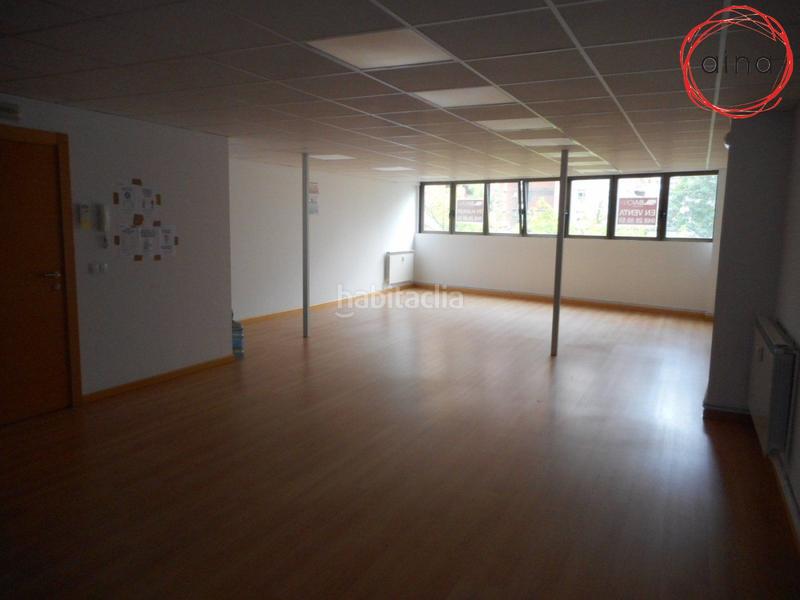 Foto 5cfca874-6e74-48e9-ba4c-d5d4b5eb1182. Bureau avec chauffage dans San Juan Pamplona / Iruña