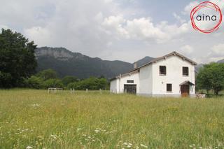 Masia en Isaba. Venta borda refugio en el llano de belagoa