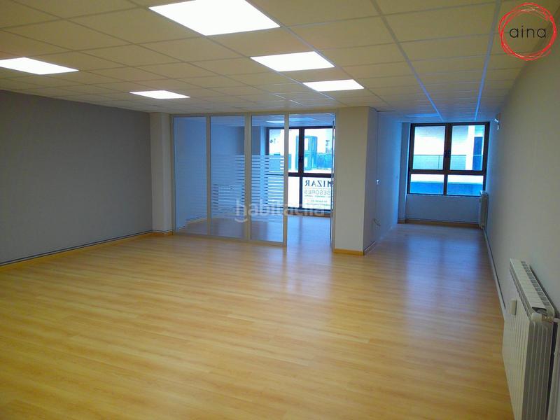 Foto 57604506-a07e-4cd0-9769-ae7dbc4a2153. Bureau avec chauffage dans San Juan Pamplona / Iruña