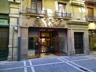 Miete Geschäftsraum in Casco Antiguo. Venta o alquiler local calle zapatería