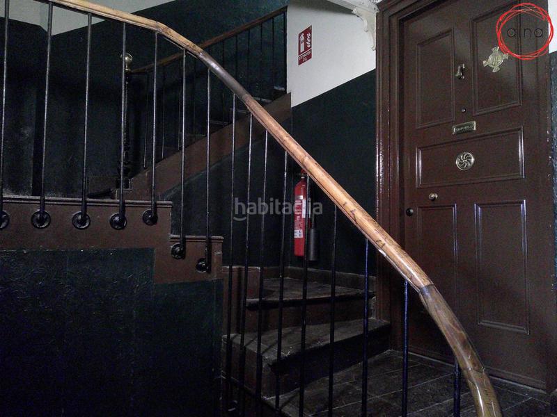 Foto e8ec9aba-4566-4164-9de5-5177b9c08140. Appartamento con riscaldamento in Primer Ensanche Pamplona / Iruña