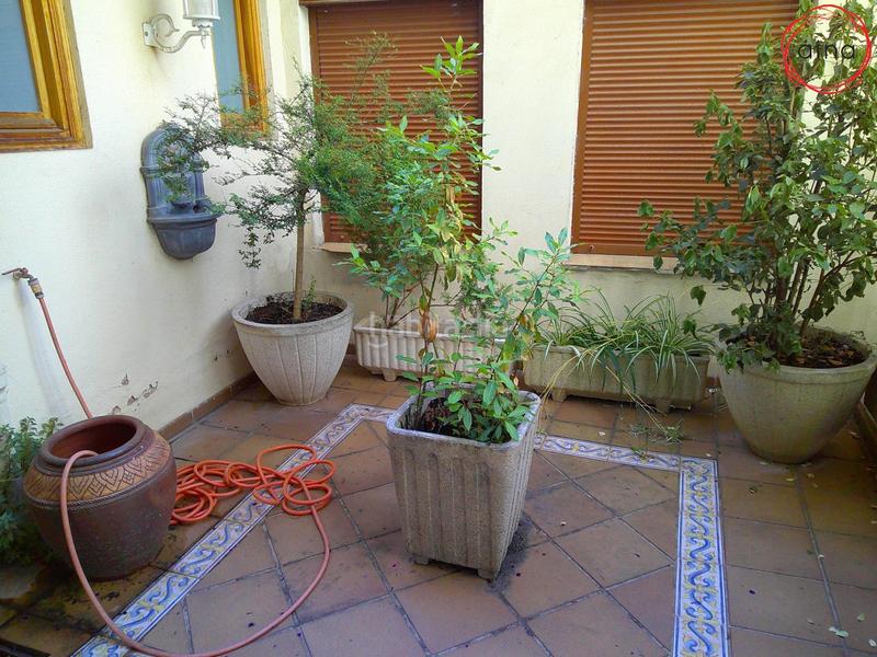 Foto 7cddb968-8f2e-4b0e-b1dd-9d7c9128edd7. Local comercial a Casco Antiguo Pamplona / Iruña