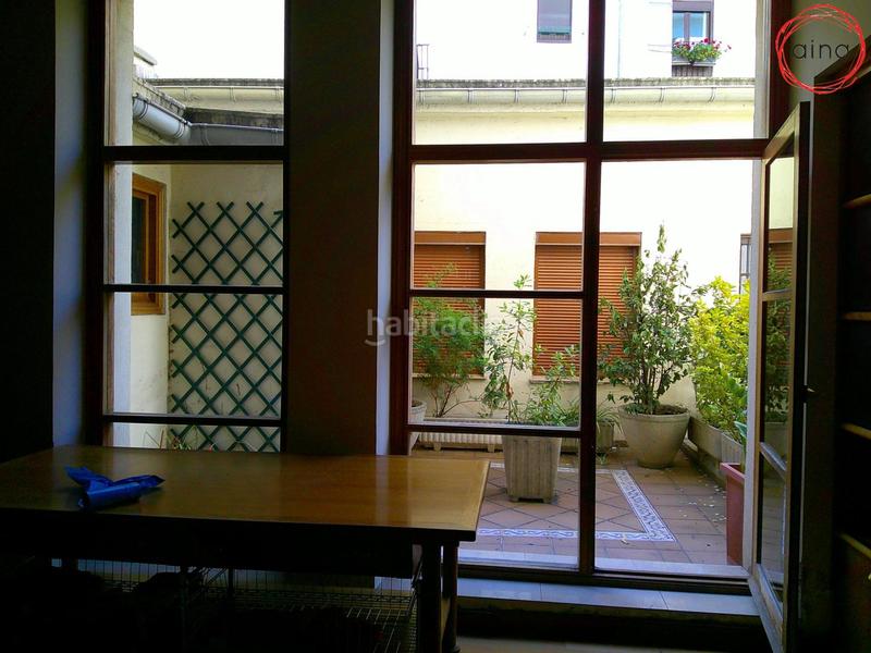 Foto ce685be6-ee90-4bc3-adc9-ba36d92e7eb5. Local comercial a Casco Antiguo Pamplona / Iruña