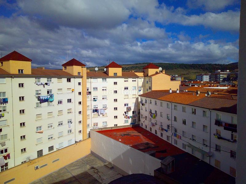 Foto d4811196-2667-4ac2-91fb-f512c8c0126c. Flat with heating in Burlada