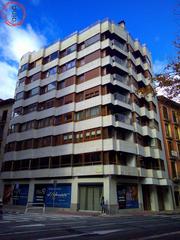 Alquiler Oficina en Primer Ensanche. Se vende oficina en el centro de pamplona