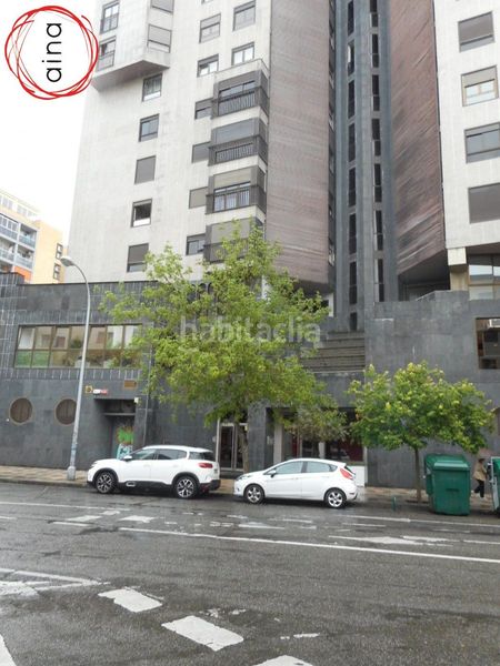 Foto c8d15ff8-78da-42dd-9902-916ff457b5ef. Oficina a San Juan Pamplona / Iruña