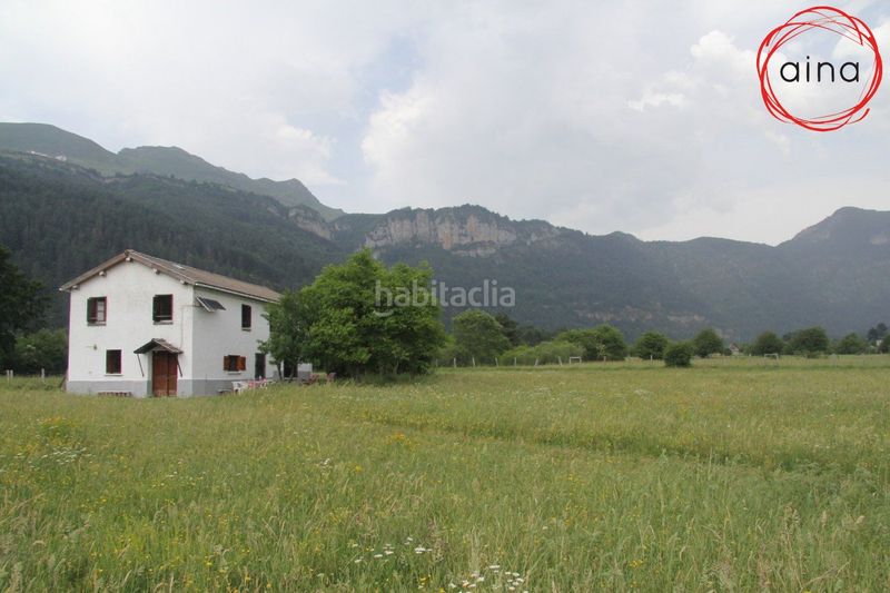 Foto 727d7dff-c096-4885-a7a1-e97cc4165537. Casa con parcheggio in Isaba