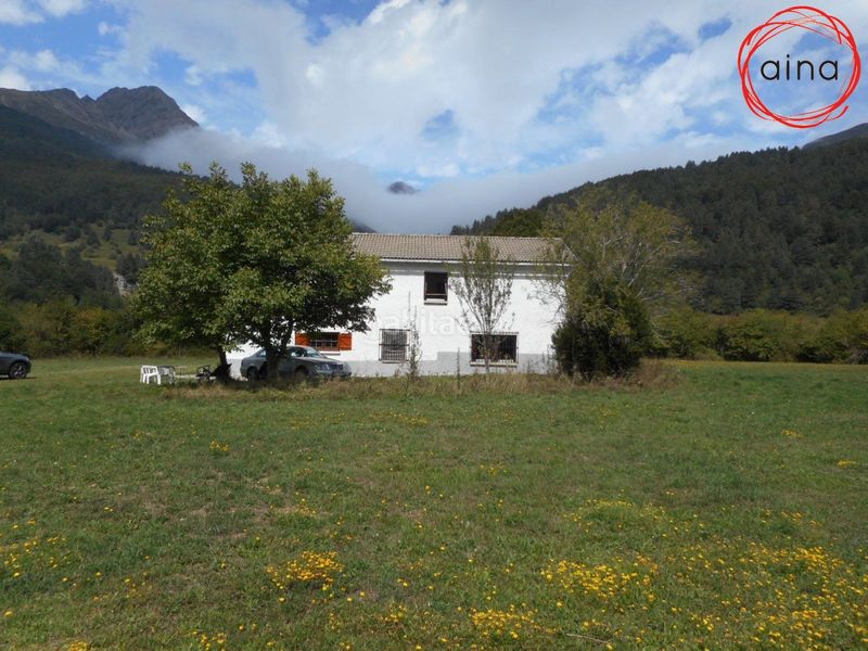 Foto aabca14b-a52b-49ee-97f2-27bafe17bdd5. Casa con parcheggio in Isaba