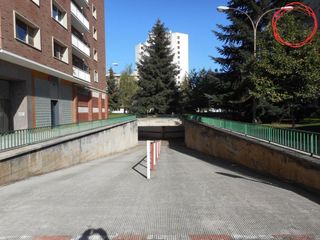 Lloguer Aparcament cotxe a Calle monasterio ekoien 2. Alquiler plaza de garaje en san juan