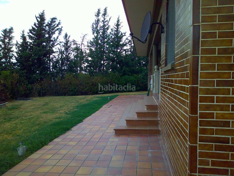 Foto 2fa3d0f0-1a12-4ae5-a61a-956fb96c186b. Chalet in carretera campanas 5 in Puente la Reina / Gares