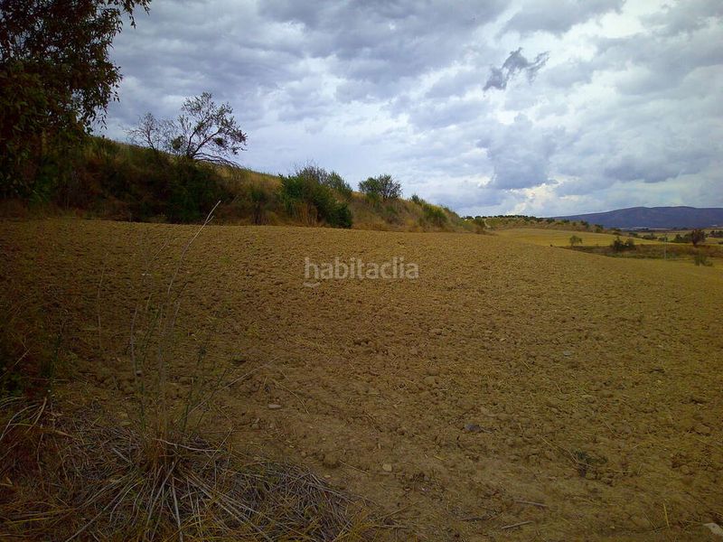Foto abaf1439-61d9-4ed9-b077-466dff3fac35. Chalet in carretera campanas 5 in Puente la Reina / Gares
