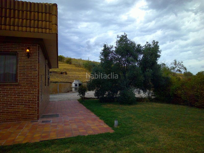 Foto e81dd027-4ef5-48ed-95db-5c12bdb04809. Chalet in carretera campanas 5 in Puente la Reina / Gares