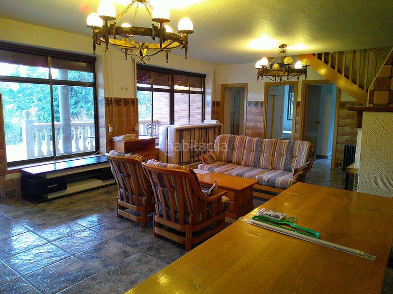 Foto f7c07966-65d7-4ce9-925c-ff8b2db2c159. Chalet in carretera campanas 5 in Puente la Reina / Gares