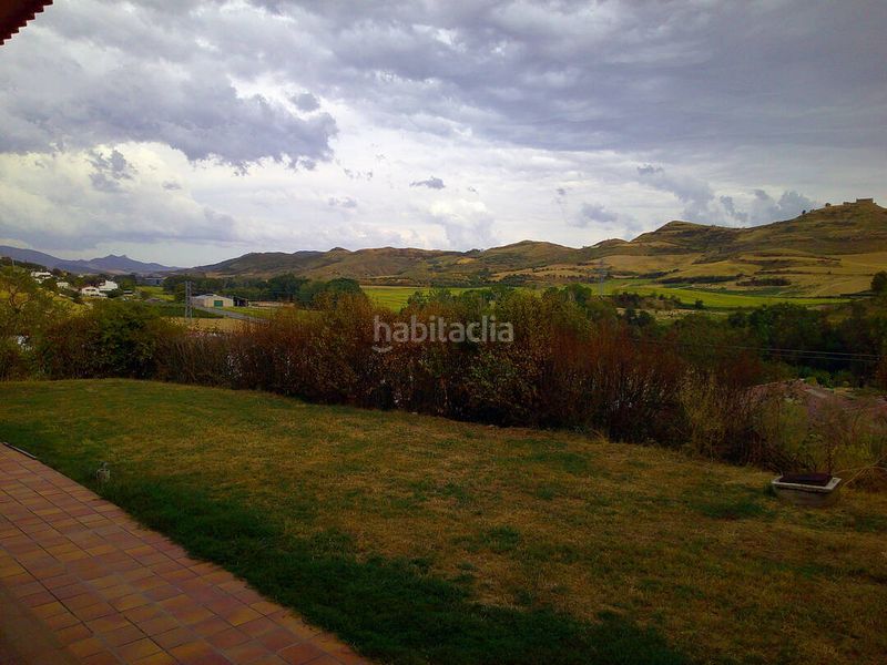 Foto fcdebdf5-2c3c-4a66-835d-82ca0124df33. Chalet in carretera campanas 5 in Puente la Reina / Gares