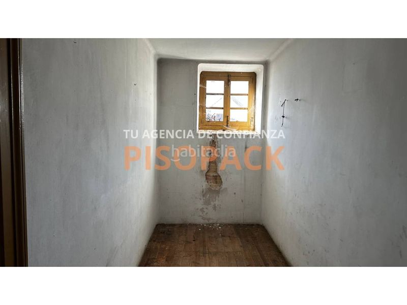Foto 729f5d0c-17d6-42e9-af7d-15dace5cd386. Haus mit heizung in Esparza de Salazar