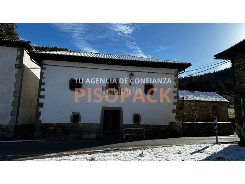Foto 77d6a0f6-3e41-4318-8305-c1c2821e8a5f. Haus mit heizung in Esparza de Salazar