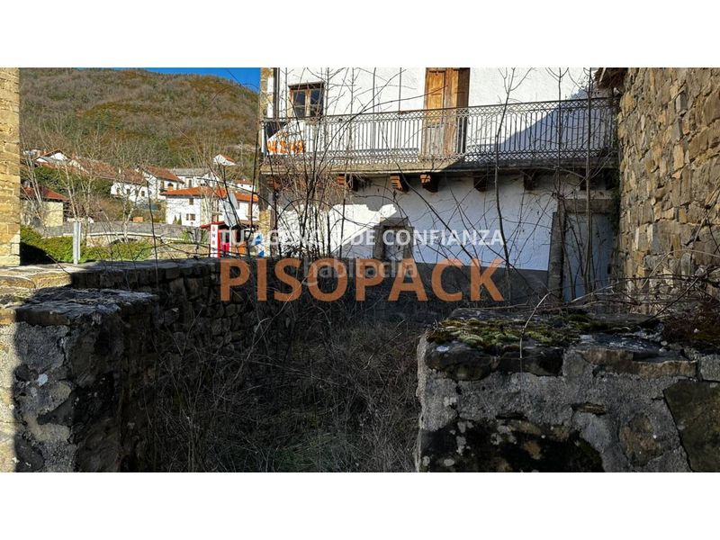Foto 925f8e71-0c50-4aa1-ba4b-70604ee7e3b6. Haus mit heizung in Esparza de Salazar