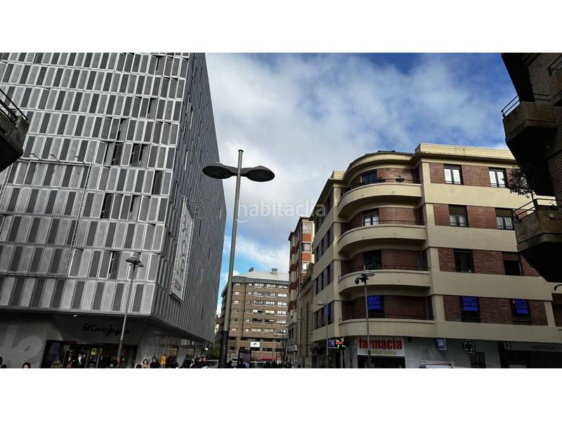 Foto 1689cd36-59ed-46c4-b83b-aef2151265b0. Alquiler edificio  en alquiler en ensanches zabalguneak31002 en Pamplona / Iruña