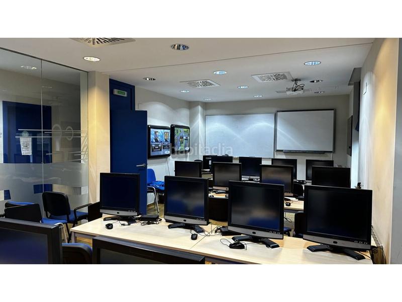 Foto ac5dc385-eedc-42b5-b8f8-9ba9e56cf639. Alquiler edificio  en alquiler en ensanches zabalguneak31002 en Pamplona / Iruña