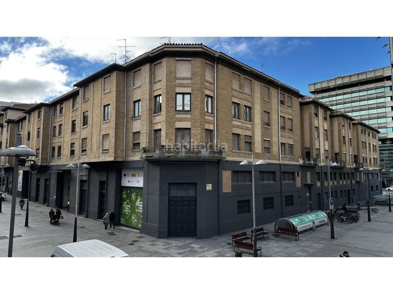 Foto ce261ad4-56d1-485d-aef5-d9ed2972fe73. Alquiler edificio  en alquiler en ensanches zabalguneak31002 en Pamplona / Iruña