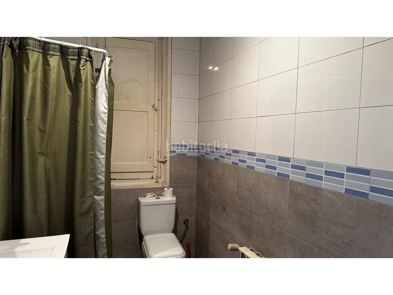 Foto 9dc767f8-9b4b-4113-88a1-74d931deeaa6. Rent building in Primer Ensanche Pamplona / Iruña