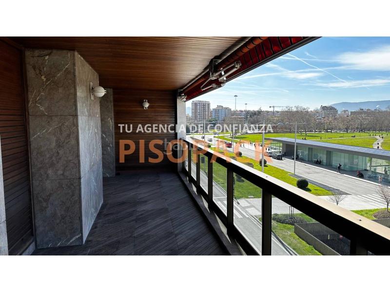 Foto 01e570a6-5d48-44ab-9dba-4eb0b0524ad0. Pis amb calefacció a Segundo Ensanche Pamplona / Iruña