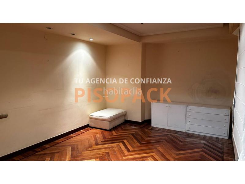 Foto 120fc6fe-916d-4f30-a857-f0a9631313ea. Pis amb calefacció a Segundo Ensanche Pamplona / Iruña