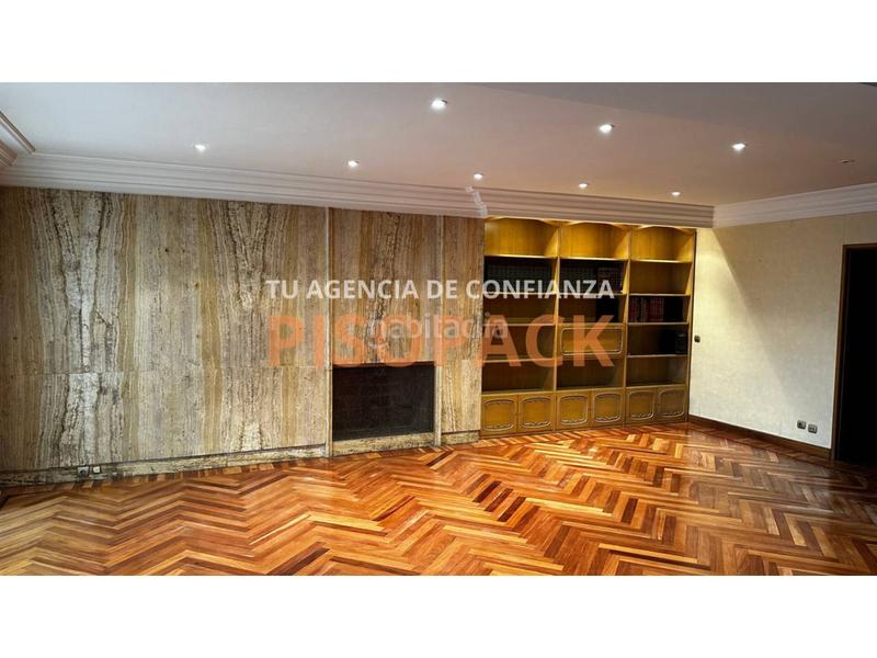 Foto 37c17d89-9701-4c3d-8a1e-0badbc606f5f. Pis amb calefacció a Segundo Ensanche Pamplona / Iruña