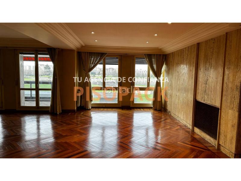 Foto 3d3aa289-fb55-4152-947c-a57f9e8b7e6d. Pis amb calefacció a Segundo Ensanche Pamplona / Iruña