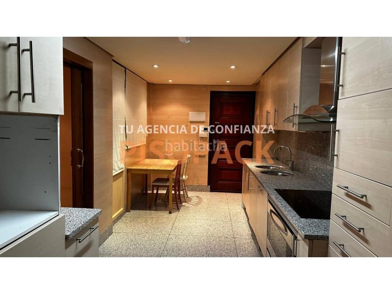 Foto 56e430f1-9132-4322-a683-2d6d12a4200e. Pis amb calefacció a Segundo Ensanche Pamplona / Iruña
