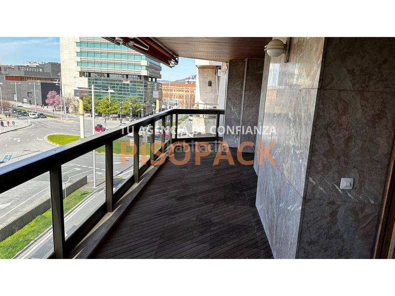 Foto 9643d2e7-f818-41a9-aa30-f00bbc5624eb. Pis amb calefacció a Segundo Ensanche Pamplona / Iruña