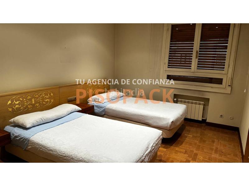 Foto be4467d1-0ff3-4802-a784-dd1f77137ba0. Pis amb calefacció a Segundo Ensanche Pamplona / Iruña