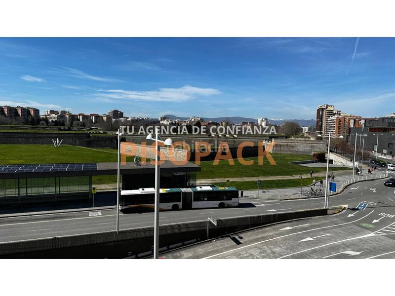 Foto d8143045-b7c5-4b99-8c6c-42d1ae2badec. Pis amb calefacció a Segundo Ensanche Pamplona / Iruña