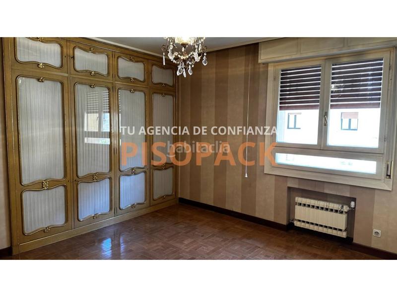 Foto e6b63921-b891-42bd-b91c-f462b19201be. Pis amb calefacció a Segundo Ensanche Pamplona / Iruña