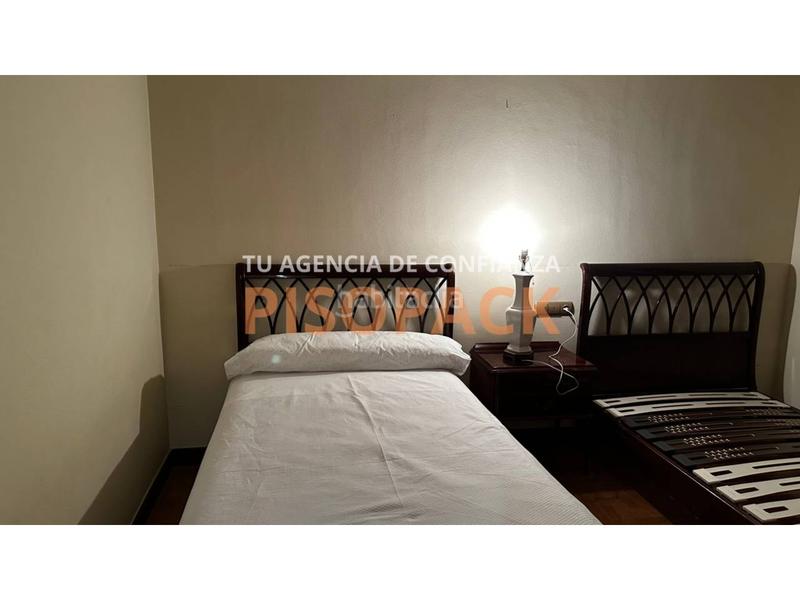 Foto f1c1a67f-486b-4538-bc48-c7779d92741b. Pis amb calefacció a Segundo Ensanche Pamplona / Iruña