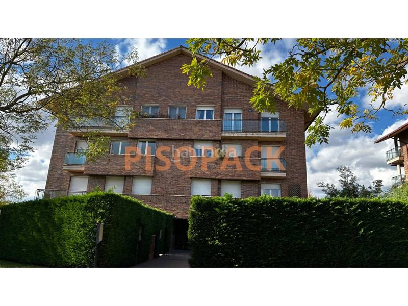 Foto 2c49d9a3-8b03-4d66-a340-c589fa5762da. Pis amb calefacció aparcament piscina a Olaz Valle de Egüés / Eguesibar