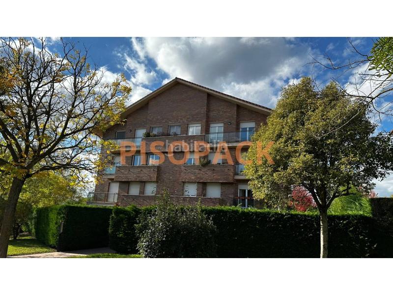 Foto 384839b1-48ff-4d43-b8d6-5e8169709763. Pis amb calefacció aparcament piscina a Olaz Valle de Egüés / Eguesibar