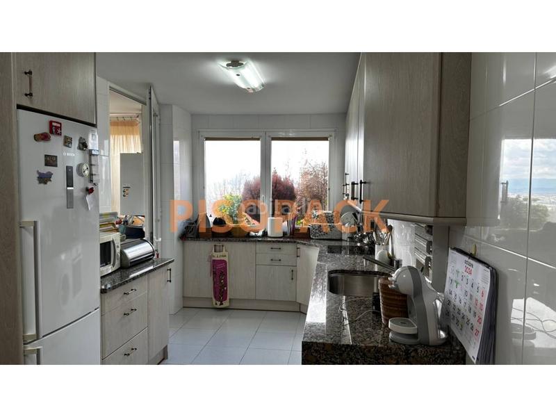 Foto 96aad7a1-d6e9-45e4-a5e3-43696a45eea3. Pis amb calefacció aparcament piscina a Olaz Valle de Egüés / Eguesibar